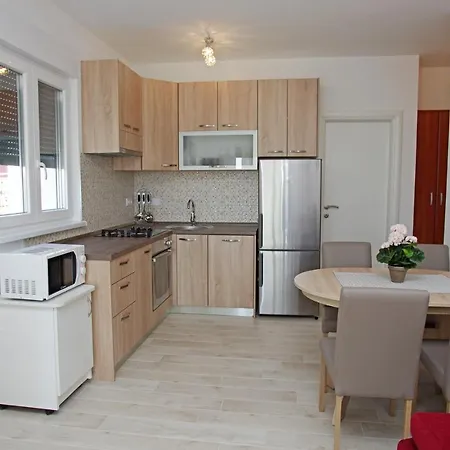 아파트 Barbara 트로기르